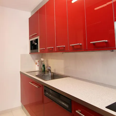 Viktoria B16 By דירה *